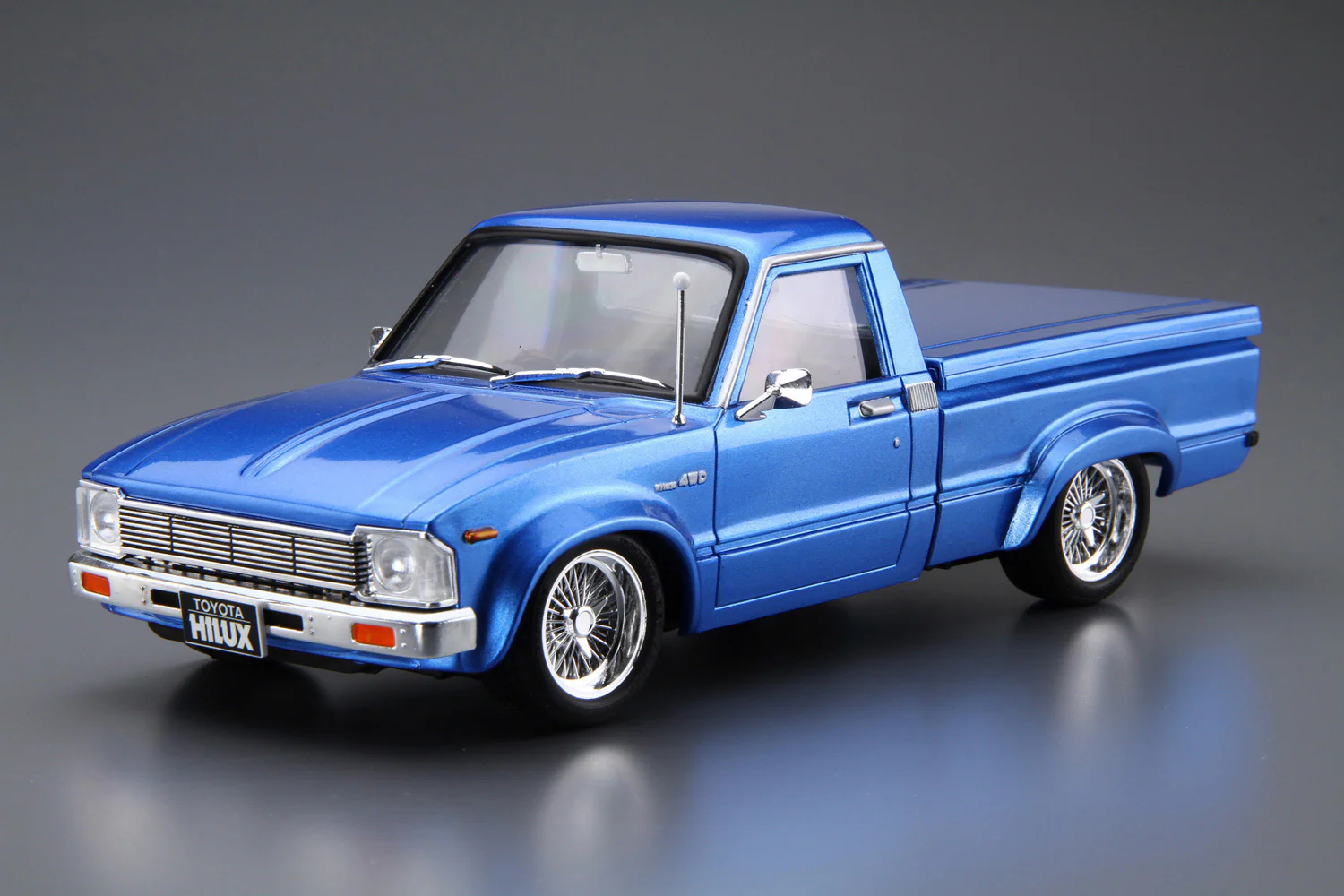 1:24 TOPSECRET BNR34 SKYLINE GT-R 02 NISSAN