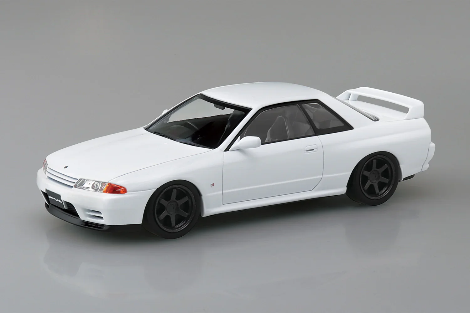 1/32 SNAP (Crystal White) NISSAN R32 SKYLINE GT-R - Image 2