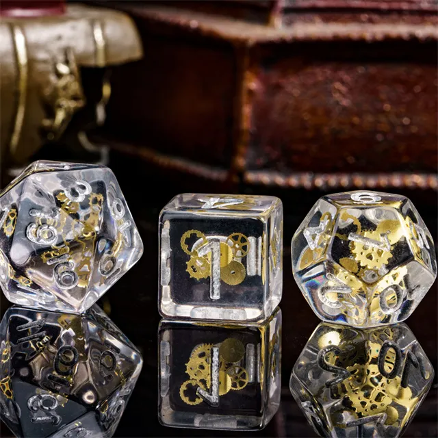 Gear Wheel Dice GOLD SILVER WHITE - Games World Dice - Image 2