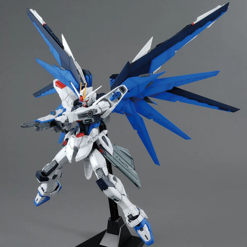 MG 1:100 FREEDOM GUNDAM Ver.2.0 - Image 2