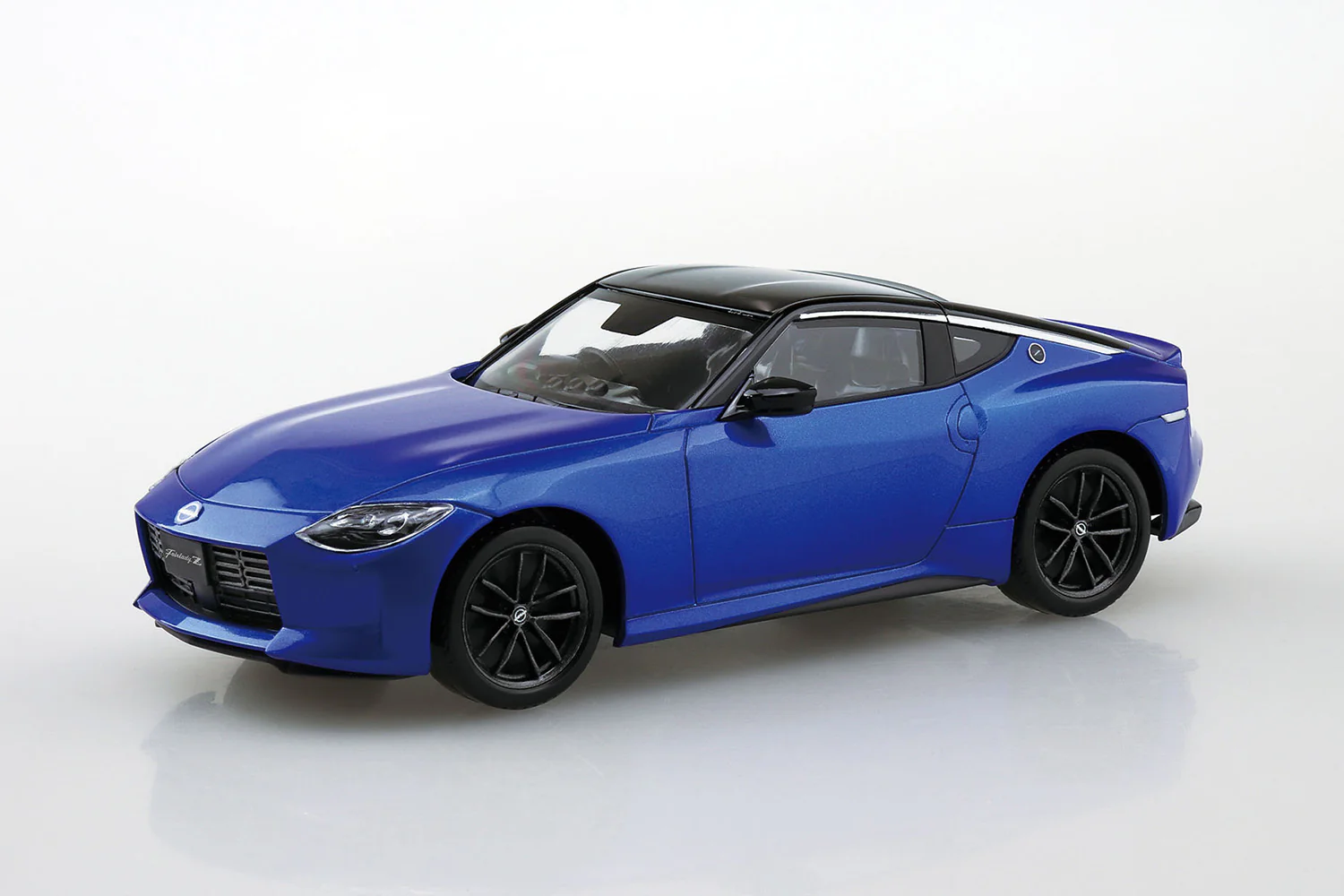NISSAN RZ34 FAIRLADY Z Seiran Blue - Image 2
